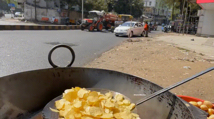 17569132182083.gif